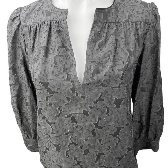 Elizabeth and James Heidi Gray Silk Long Sleeve V Neck Mini Shift Dress Size 0 - Picture 3 of 5